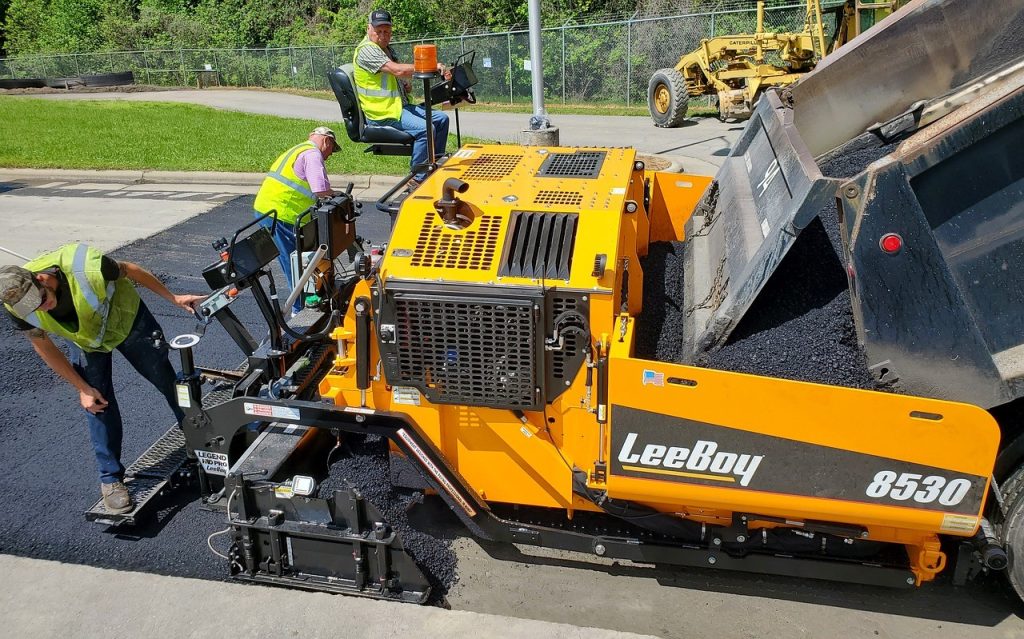 asphalt driveway installation